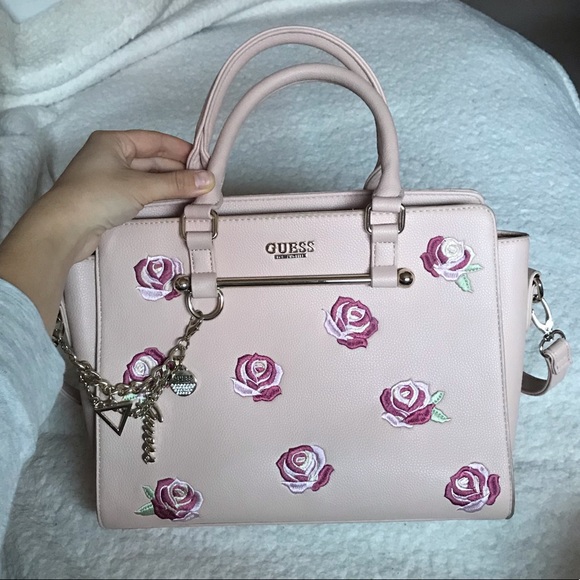 Guess Handbags - GUESS ROSE SHOULDER BAG✨💝